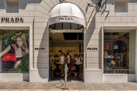 fidenza village saldi prada|prada milano.